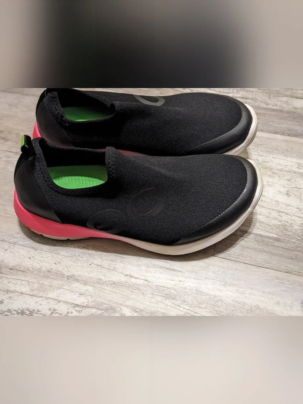 OOFOS OOmg Sport Low Shoes